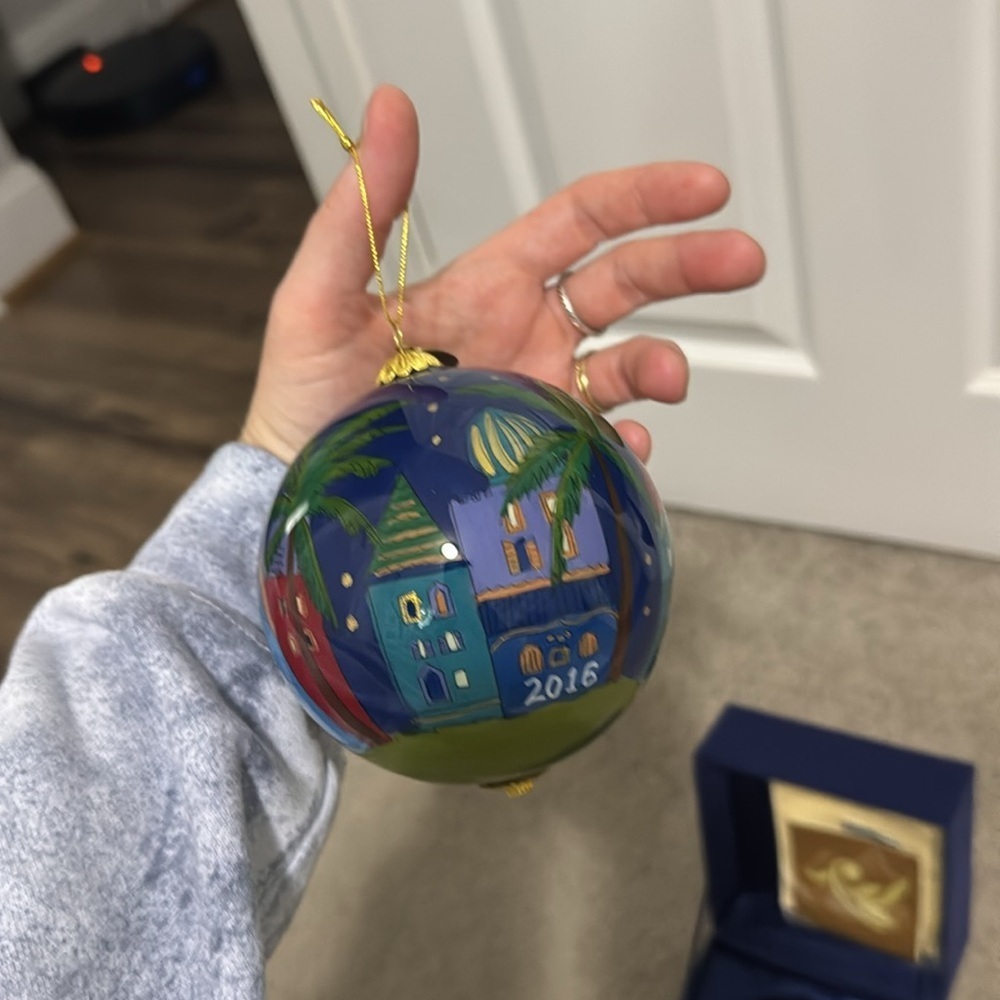 Elegant Blue Nativity Ornament - Picture 3 of 4